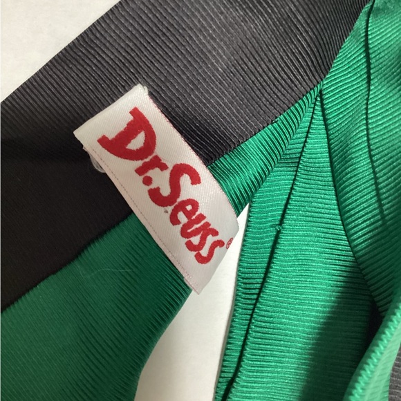 Mens Christmas tie. Dr Seuss. The Grinch - Picture 2 of 2